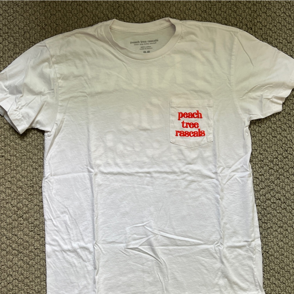 White Peach Tree Rascals T-Shirt with Chest Pocket and back graphic size Medium